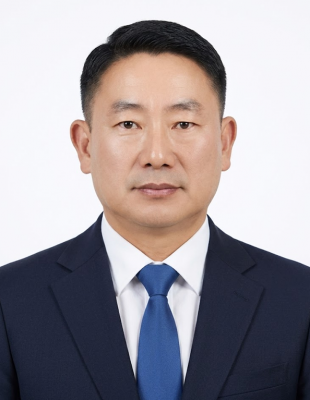 이영우